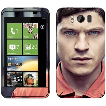   «  - »   HTC Titan