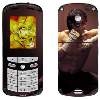   «  -  »   Motorola E1, E398 Rokr