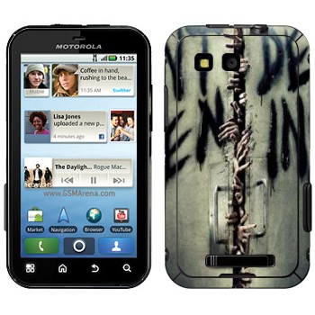   «Don't open, dead inside -  »   Motorola MB525 Defy