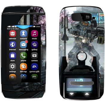   «Titanfall   »   Nokia 305 Asha