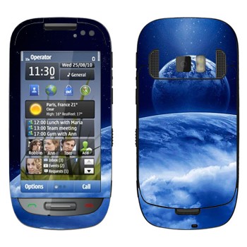   «      »   Nokia C7-00