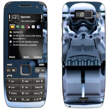   «      »   Nokia E52
