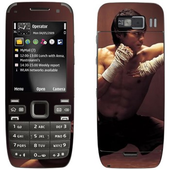   «  -  »   Nokia E52
