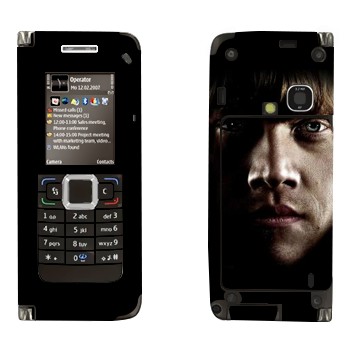   «  -  »   Nokia E90