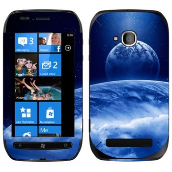   «      »   Nokia Lumia 710