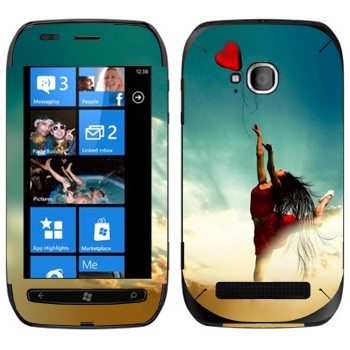   «-  »   Nokia Lumia 710