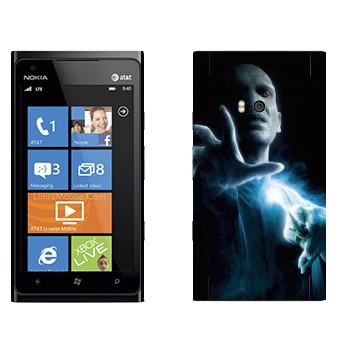   «   -  »   Nokia Lumia 900