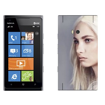   « -  »   Nokia Lumia 900
