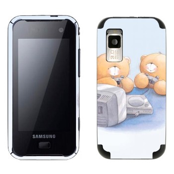   «    »   Samsung F700