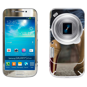   «    »   Samsung Galaxy S4 Zoom