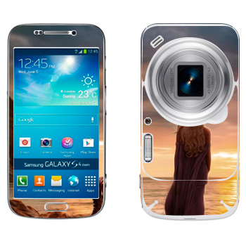   «   -  »   Samsung Galaxy S4 Zoom