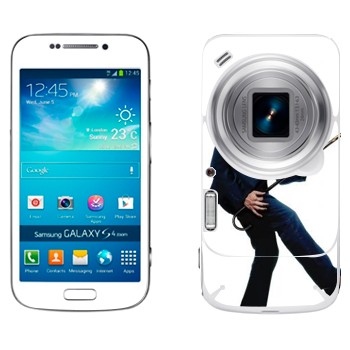   «  -  »   Samsung Galaxy S4 Zoom