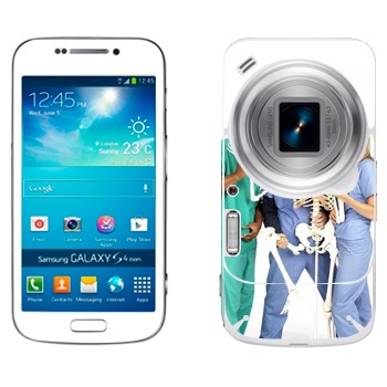   « »   Samsung Galaxy S4 Zoom