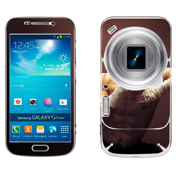   «  -  »   Samsung Galaxy S4 Zoom