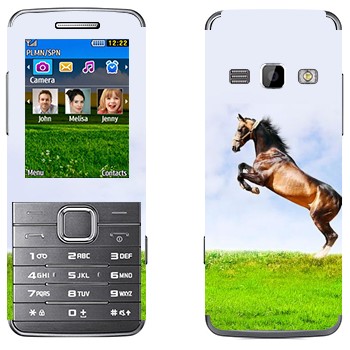   «    »   Samsung S5610