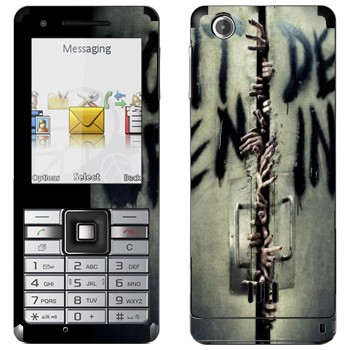   «Don't open, dead inside -  »   Sony Ericsson J105 Naite