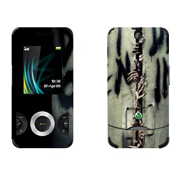   «Don't open, dead inside -  »   Sony Ericsson W205 Walkman