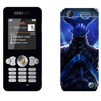   «Razor -  »   Sony Ericsson W302