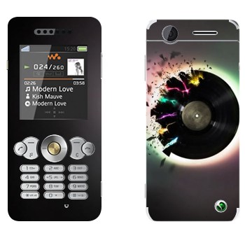   « »   Sony Ericsson W302