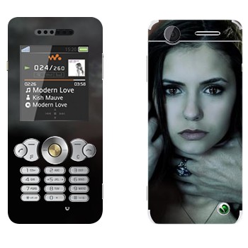   «  - The Vampire Diaries»   Sony Ericsson W302