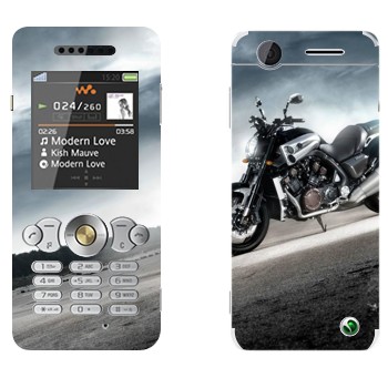   «»   Sony Ericsson W302