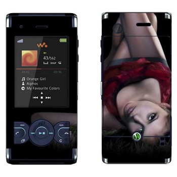   «  -  »   Sony Ericsson W595