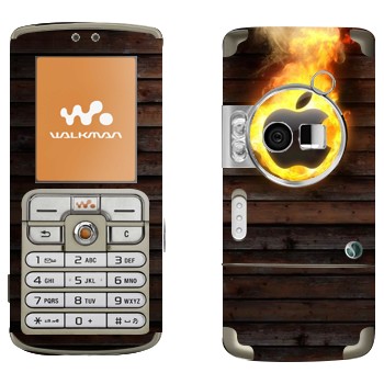   «  Apple»   Sony Ericsson W700