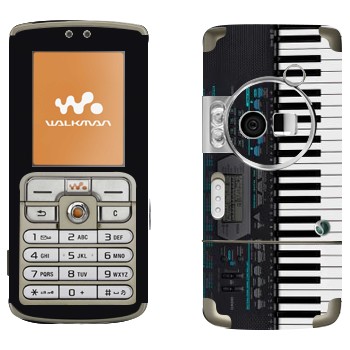   «»   Sony Ericsson W700