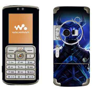   «Razor -  »   Sony Ericsson W700