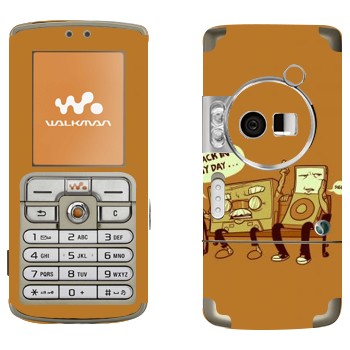   «-  iPod  »   Sony Ericsson W700