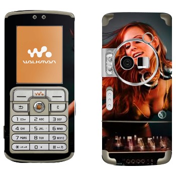   « »   Sony Ericsson W700