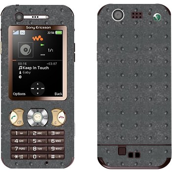   «    »   Sony Ericsson W890
