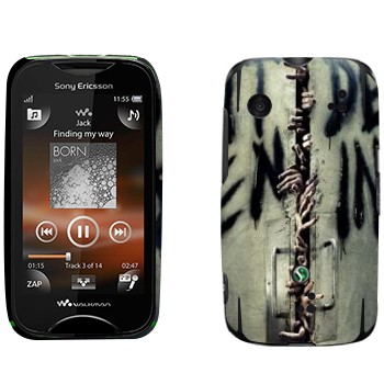   «Don't open, dead inside -  »   Sony Ericsson WT13i Mix Walkman