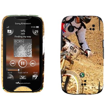   « »   Sony Ericsson WT13i Mix Walkman