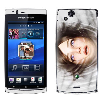   «The Evil Within -   »   Sony Ericsson X12 Xperia Arc (Anzu)