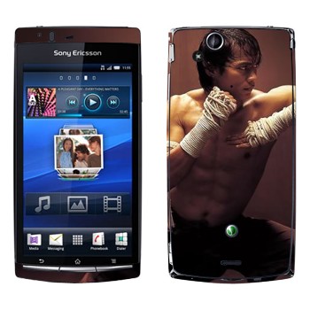   «  -  »   Sony Ericsson X12 Xperia Arc (Anzu)