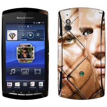   «     -   »   Sony Ericsson Xperia Play